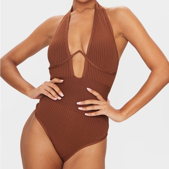 PrettyLittleThing NWT! Chocolate Bandage Rib V-Wire Halterneck Bodysuit - Picture 2 of 8